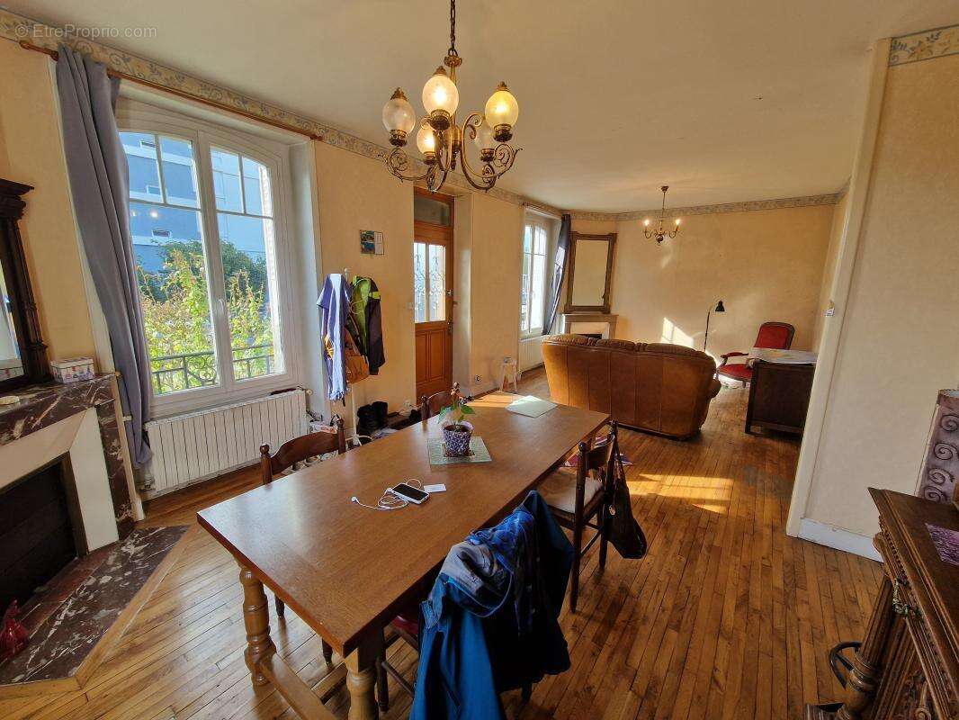 Maison à BRIVE-LA-GAILLARDE