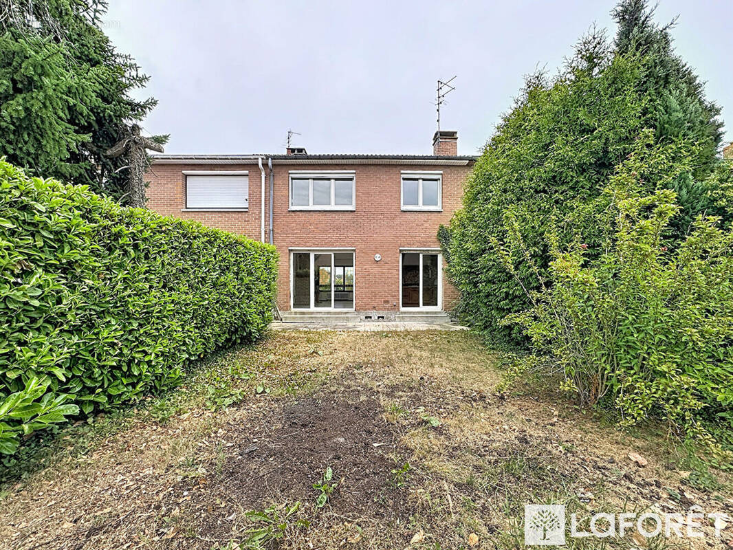 Maison à HOUPLINES