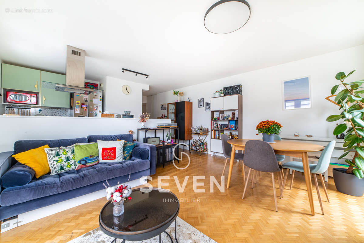 Appartement à CLICHY