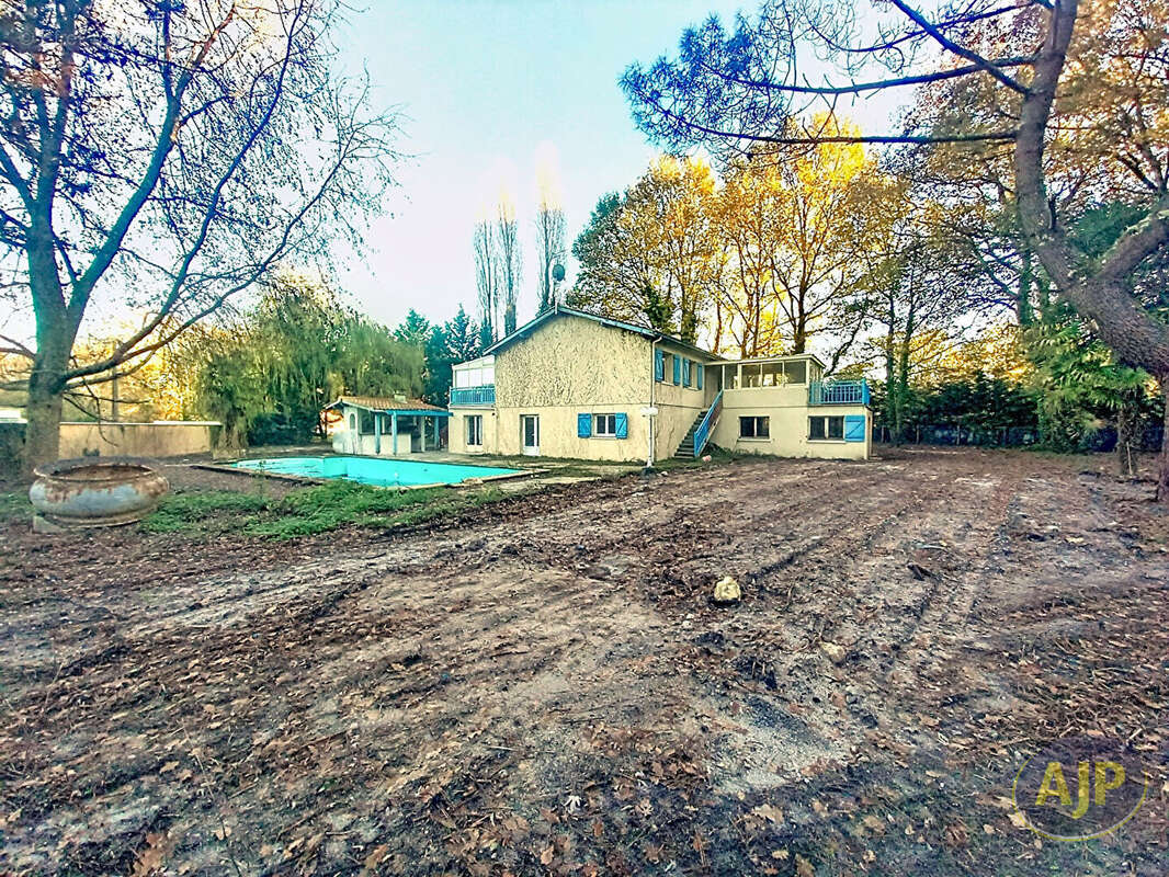 Maison à LESPARRE-MEDOC
