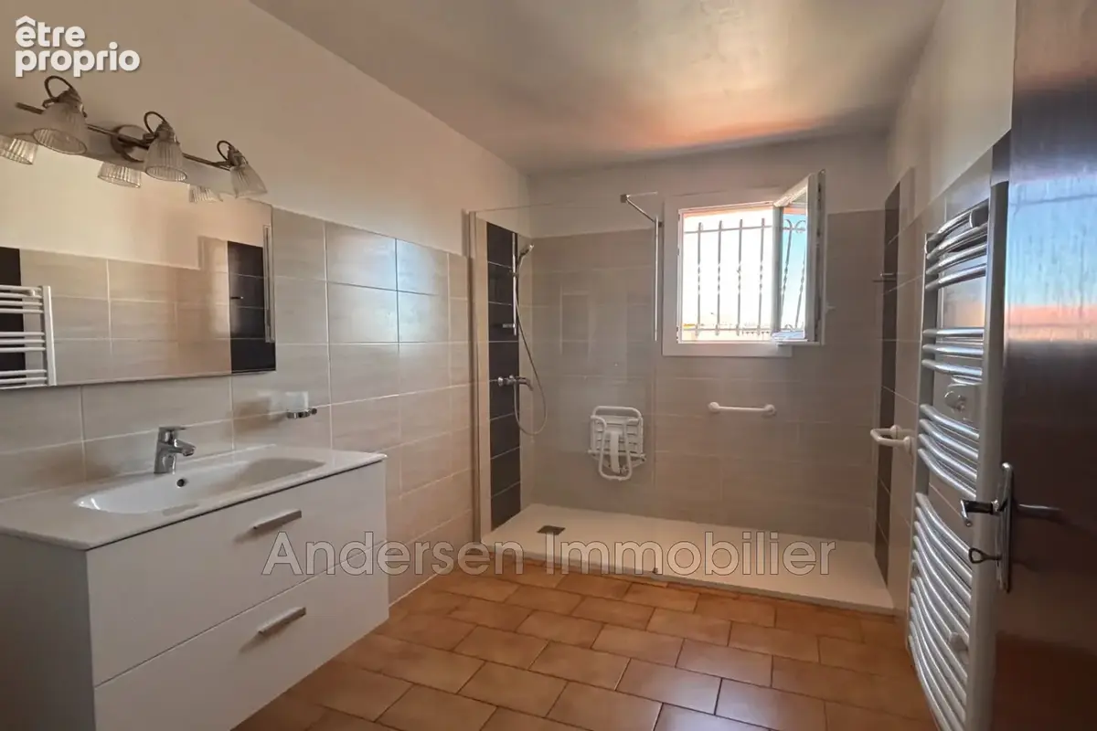 Maison 5 pièces 96 m² à vendre à Palau-Del-Vidre (66690) - photo 5