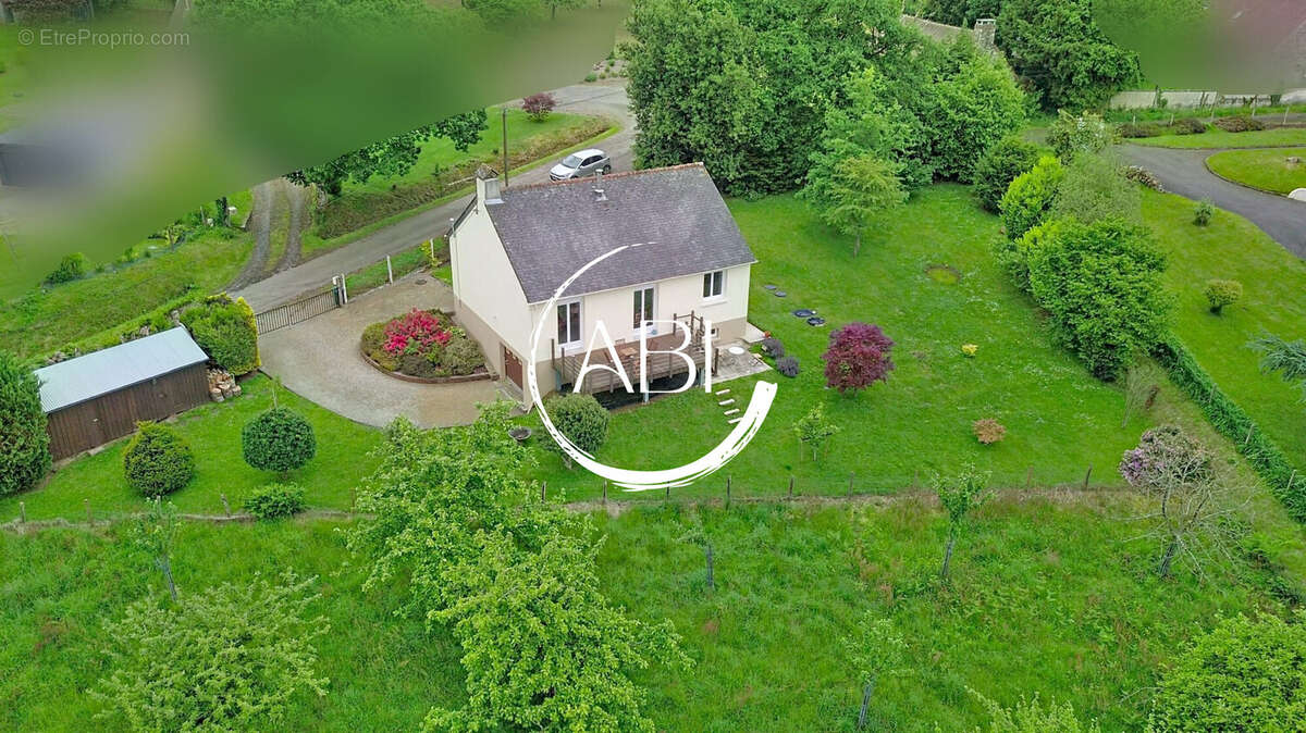 Maison à CHAMPSECRET