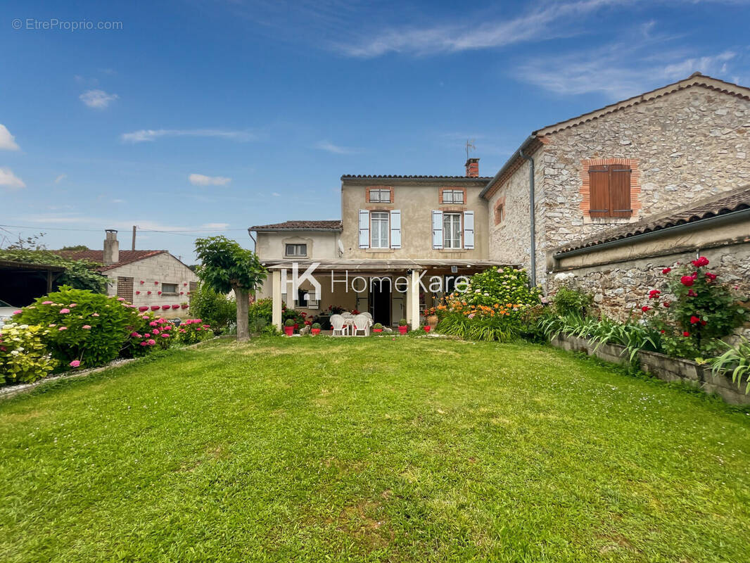 Maison à SOUAL