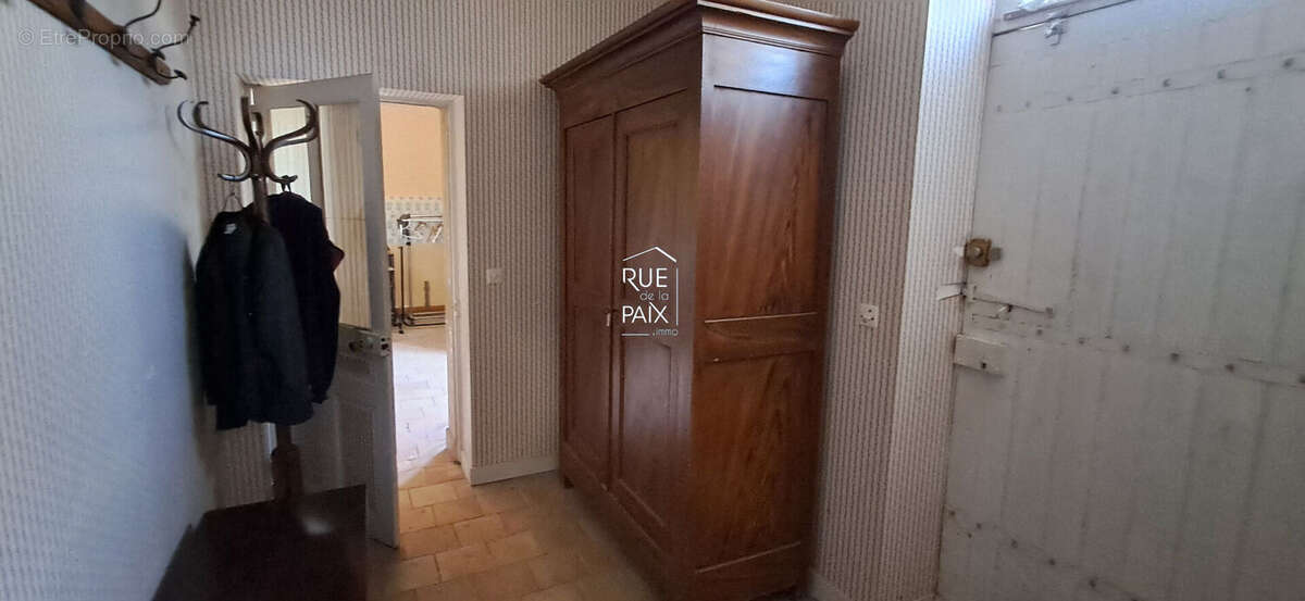 Maison à LENCLOITRE