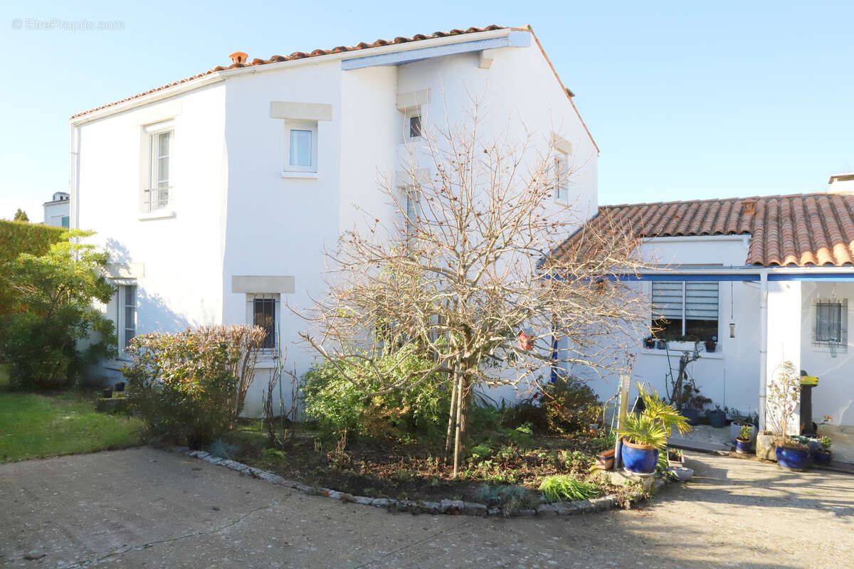 Maison à VAUX-SUR-MER
