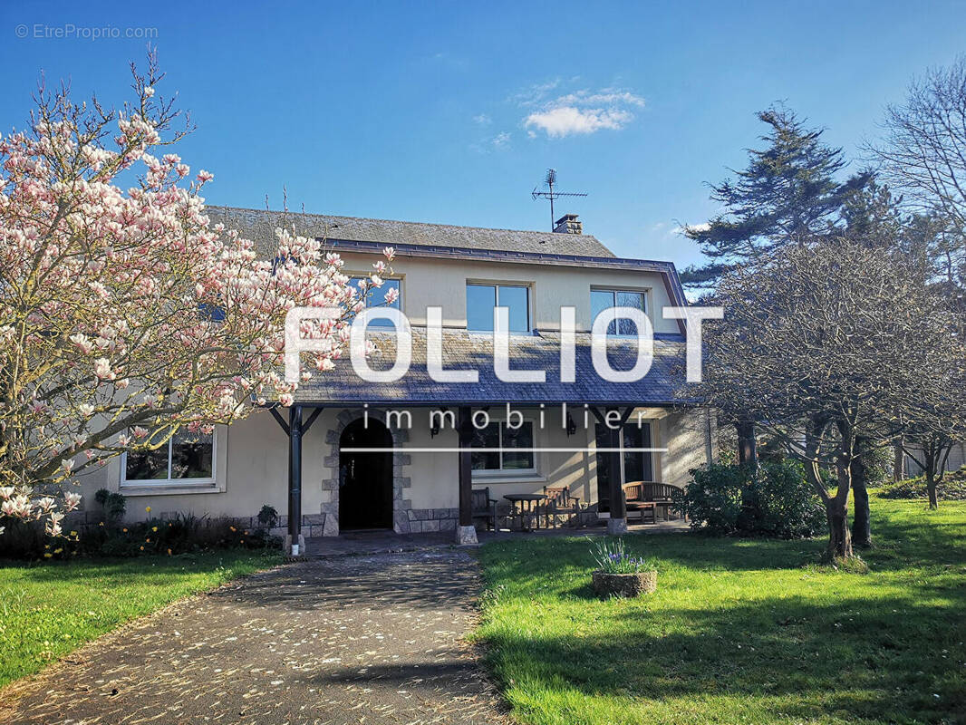 Maison à JULLOUVILLE