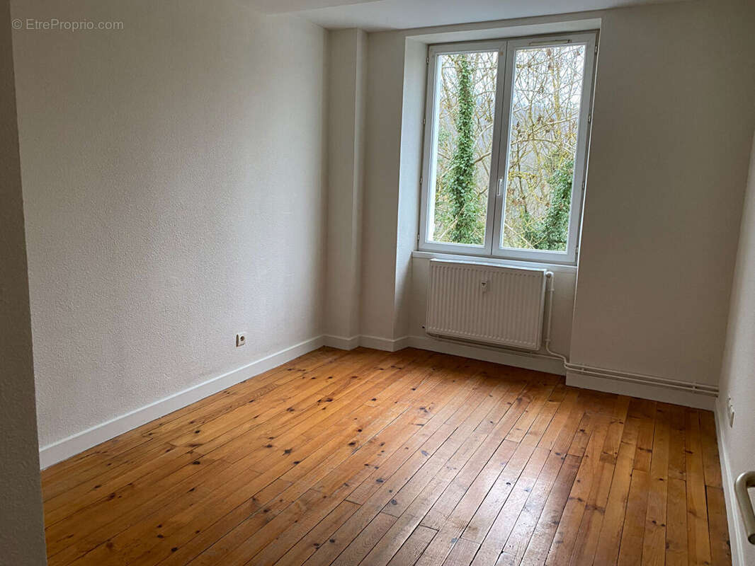 Appartement à SAINT-BLAISE-DU-BUIS