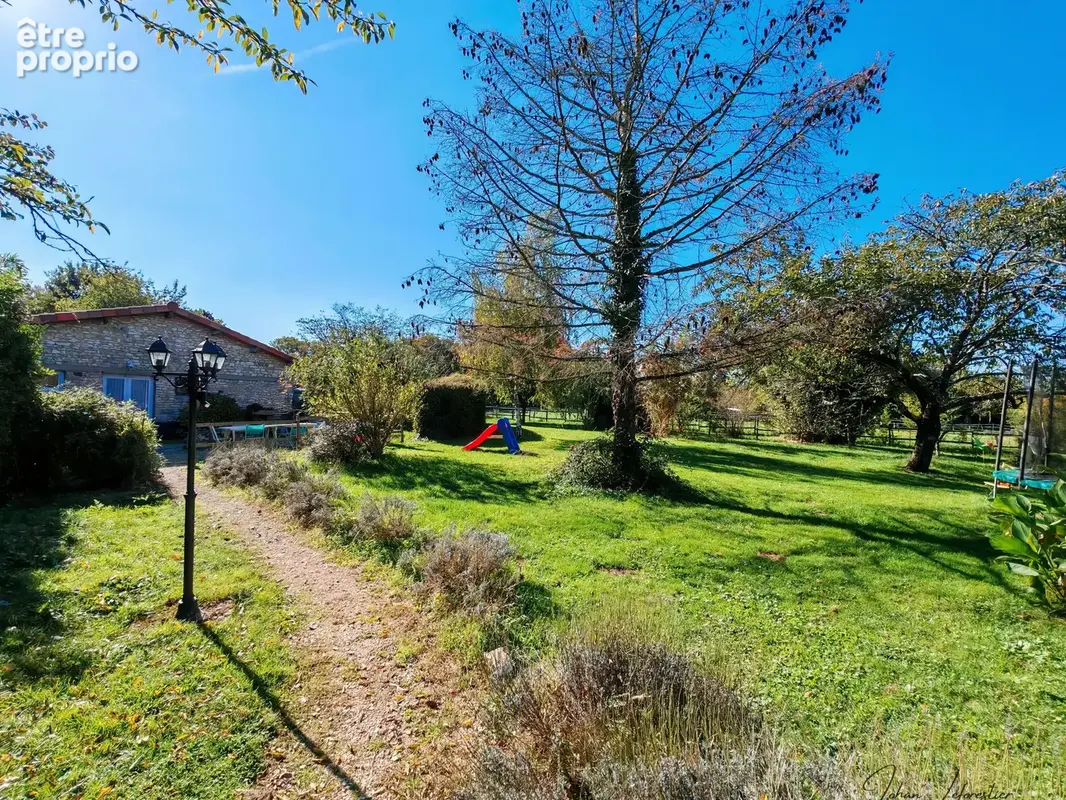 Maison 5 pièces 111 m² à vendre à Saint-Martin-L'ars (86350) - photo 40