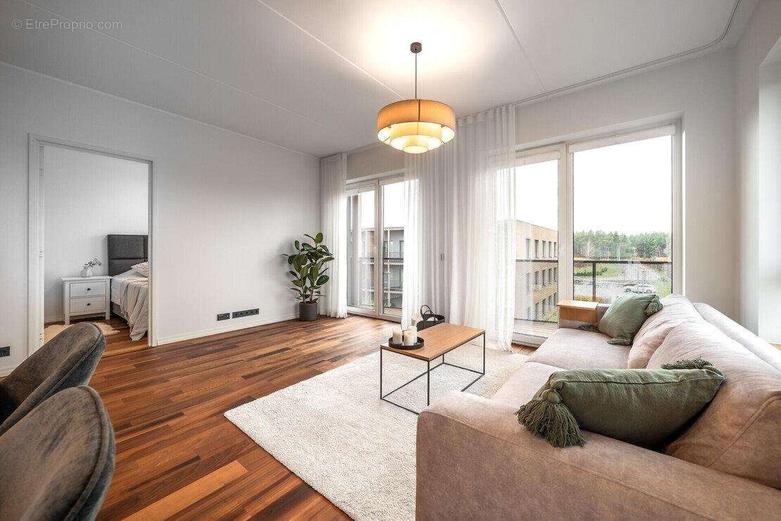Offrez-vous un quotidien apaisé et raffiné à Annecy, niché au cur d'un quartier verdoyant, où l'élégance contemporaine rime ave - photo 2