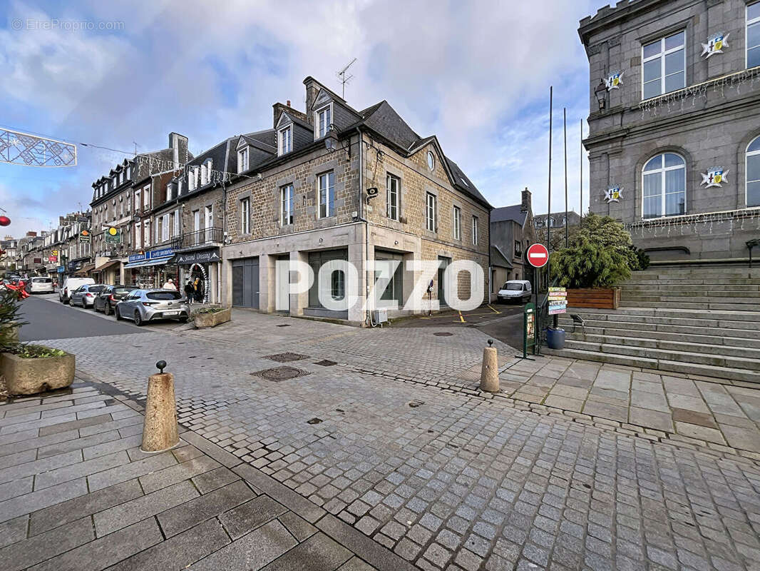 Appartement à VILLEDIEU-LES-POELES