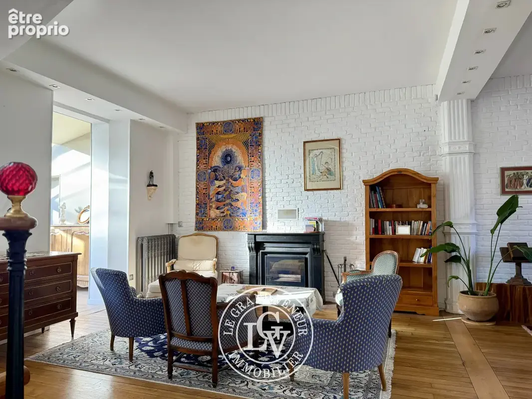 Fontainebleau – élégante maison bourgeoise de 227 m² avec jardin, véranda et garage - photo 9