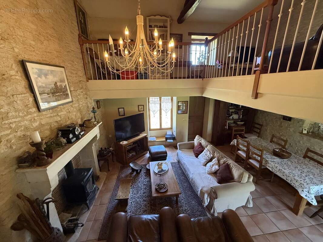Maison à CUHON