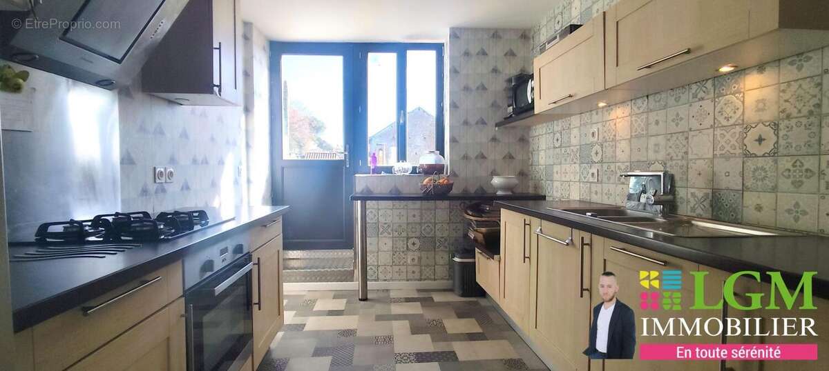 Maison à CHAILLE-LES-MARAIS