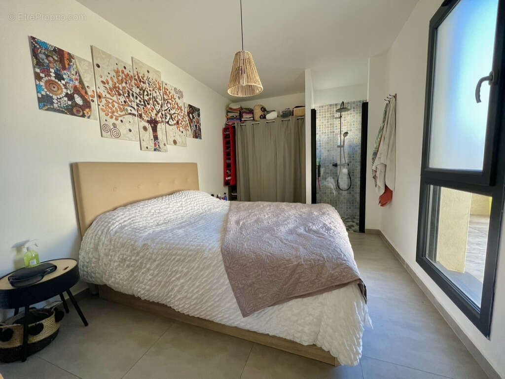 Maison à GALLARGUES-LE-MONTUEUX