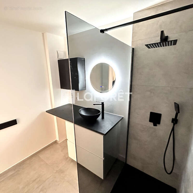 Appartement à NANTERRE