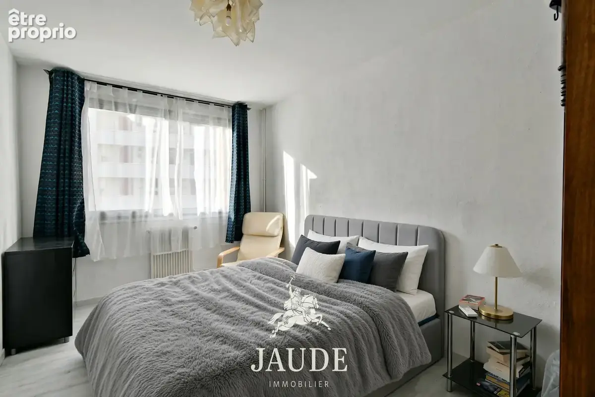 Appartement T3 Climatisé de 65 m2 avec balcon, garage et cave   Avenue des Thermes, Chamalières - photo 4