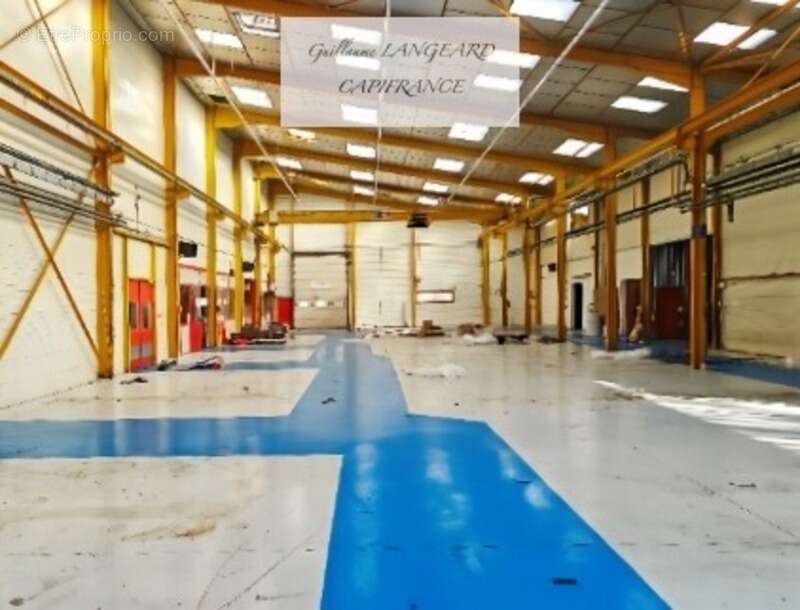 Commerce à IZERNORE