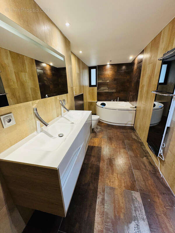 Livet-et-Gavet magnifique maison de village T4 140 m2 état neuf - photo 4