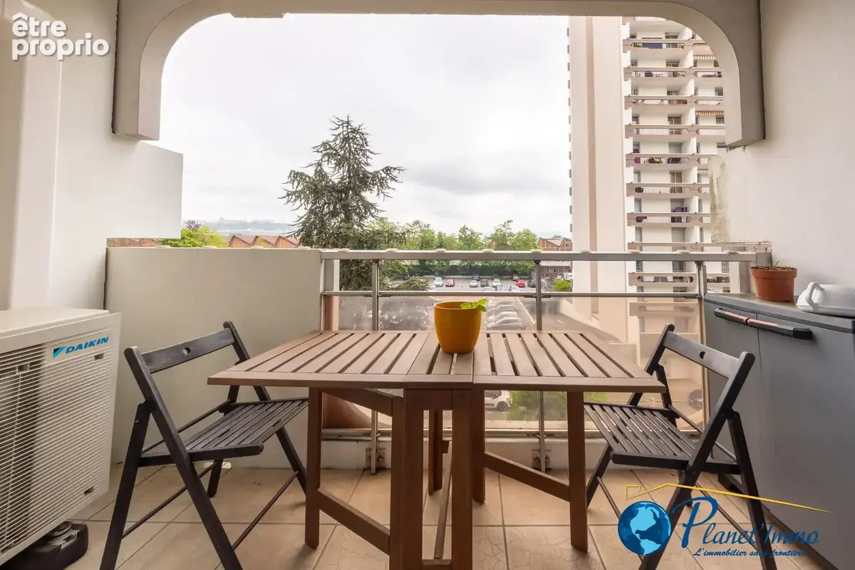 Appartement à SAINT-ETIENNE