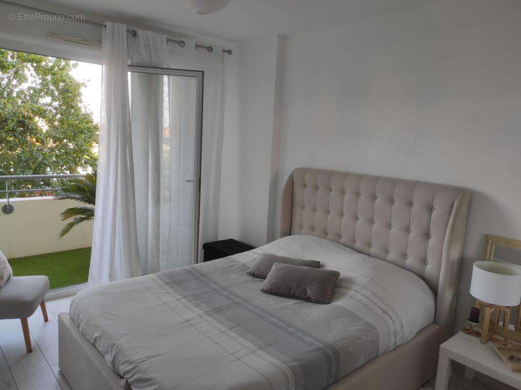 Appartement à SAINT-JEAN-D'ANGELY
