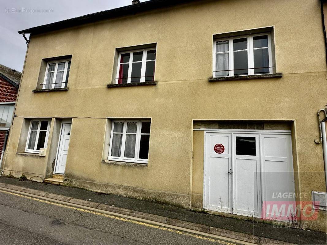 Maison à SAINT-PIERRE-SUR-DIVES