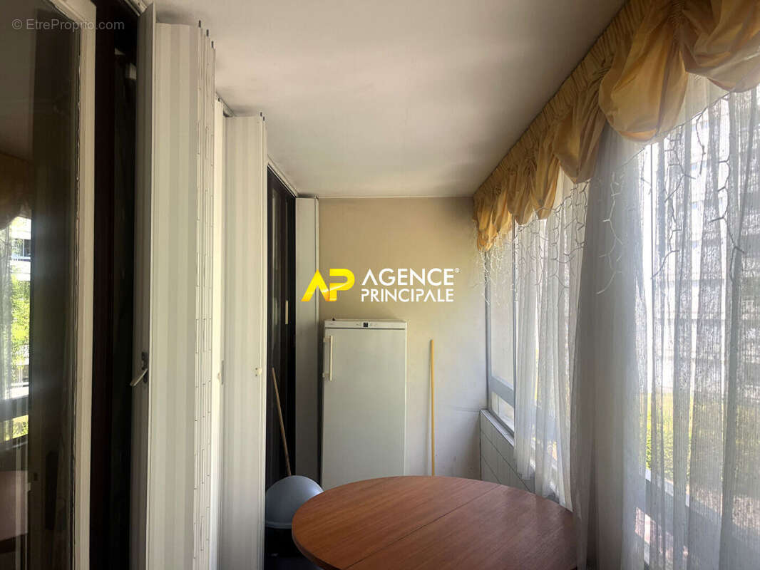 Appartement à SARTROUVILLE