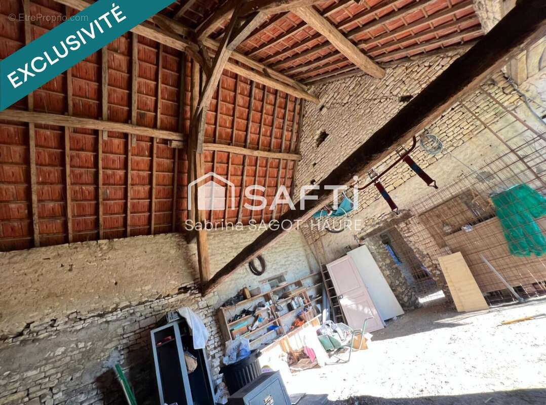 Photo 8 - Maison à CHEZAL-BENOIT