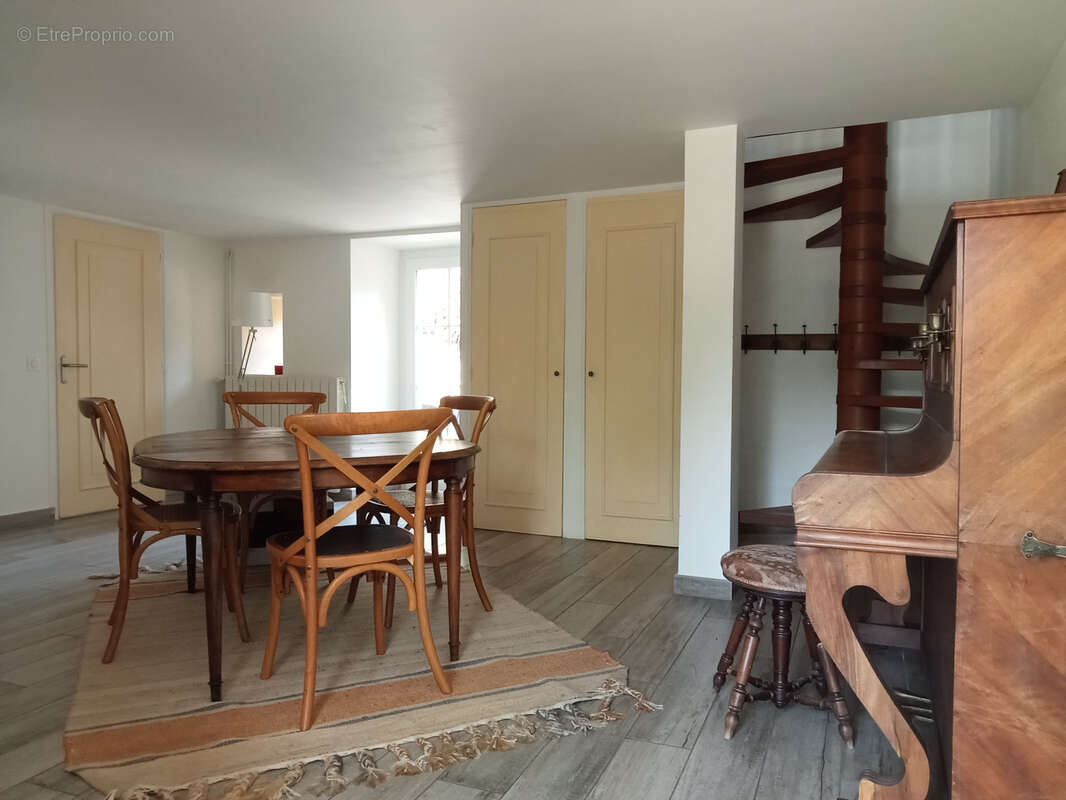 Maison à SAINT-GEORGES-LES-BAINS