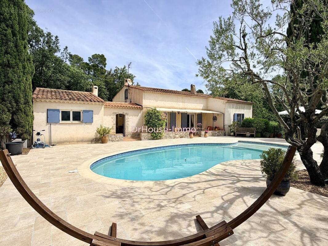 Maison à LORGUES