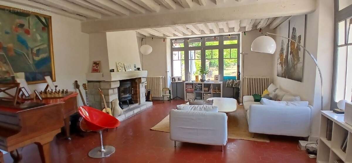 Maison à MILLY-LA-FORET