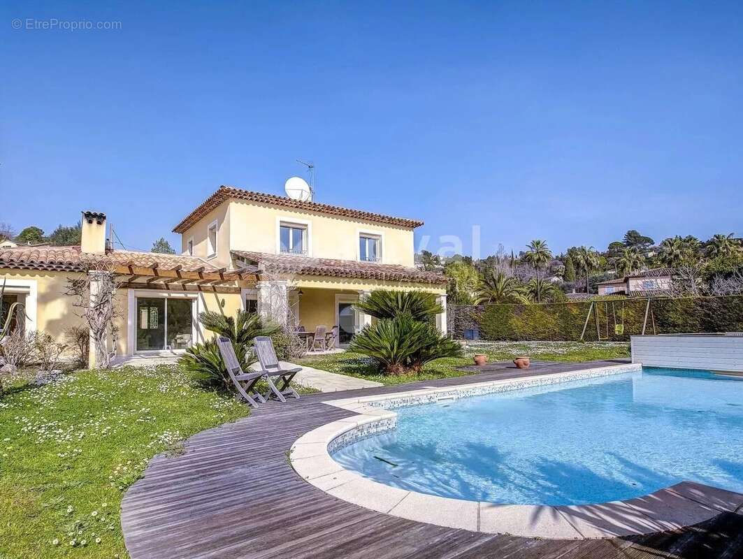 Maison à MOUGINS