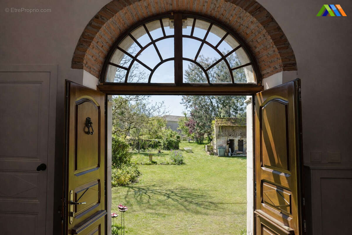 Maison 313 m² à Maubourguet  - photo 4