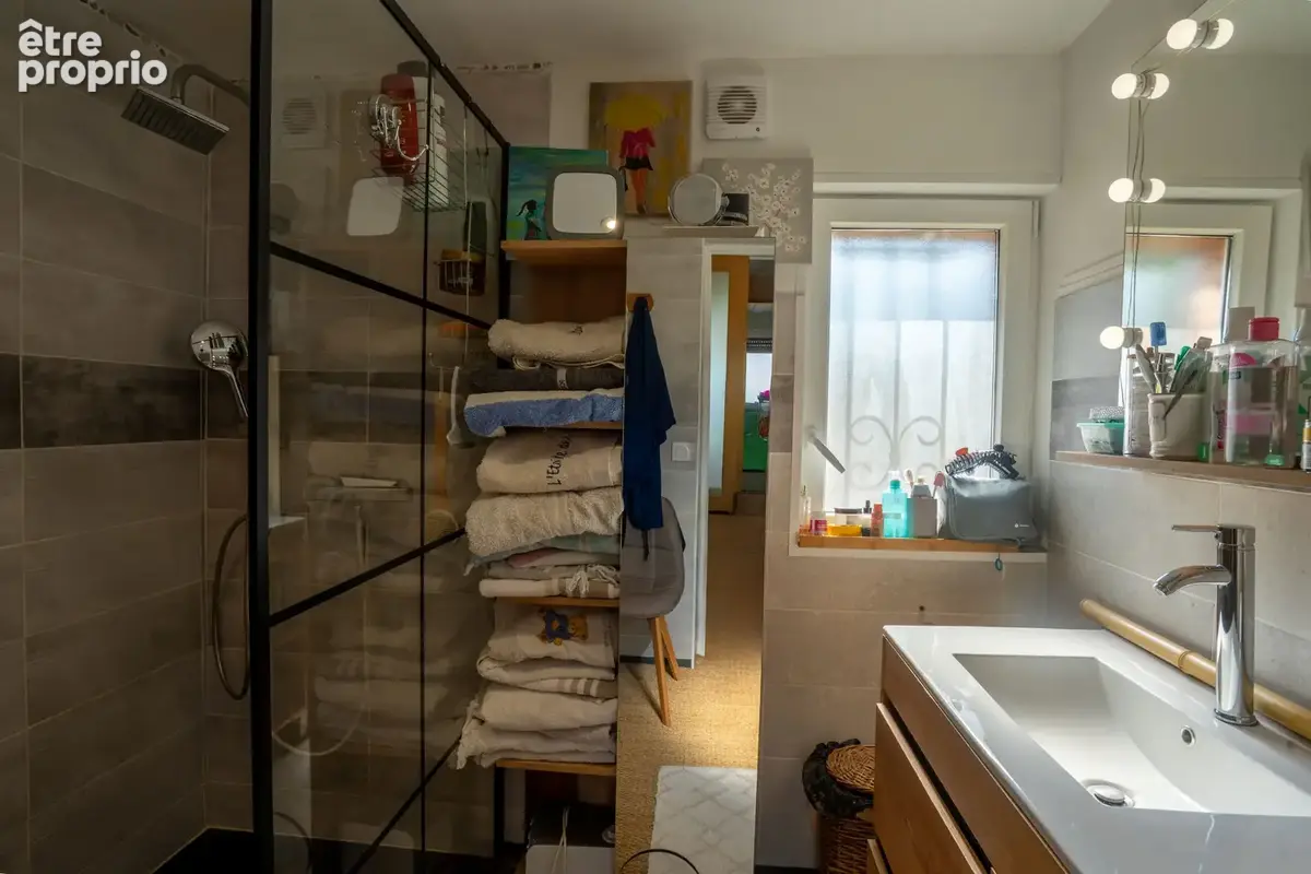 Maison en bois de 75 m2 avec un terrain de 2222 m2 composé de 3 chambres, salon/séjour/cuisine de 38 m2 - photo 8