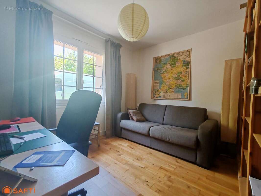 Maison 161 m² à Saint-Andre-De-Lidon  - photo 7