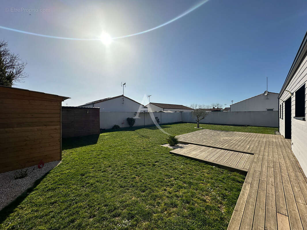 Maison à LA CHAPELLE-PALLUAU