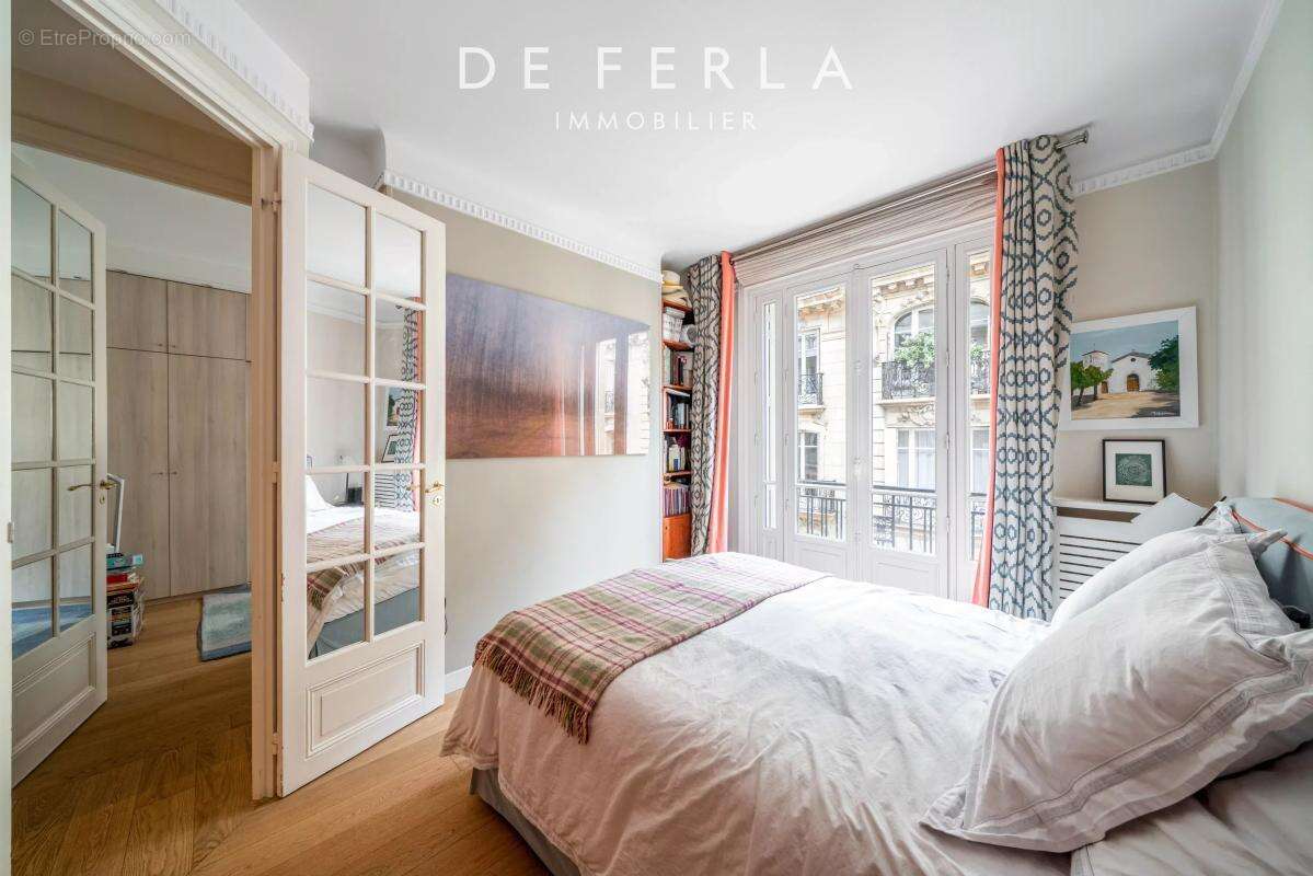 Appartement à PARIS-6E