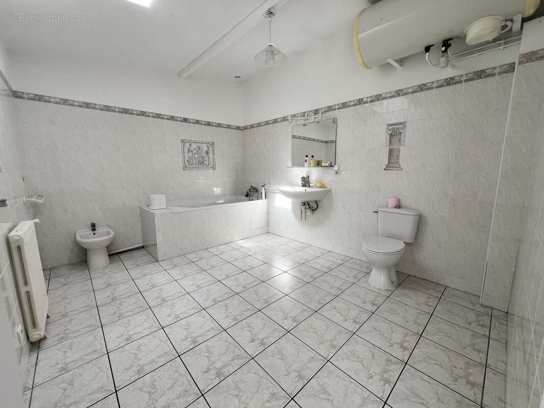 Maison 6 pièces de 139 m2 habitables avec 355 m2 de terrain - photo 6