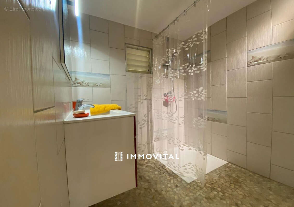 Appartement à SAINTE-ROSE