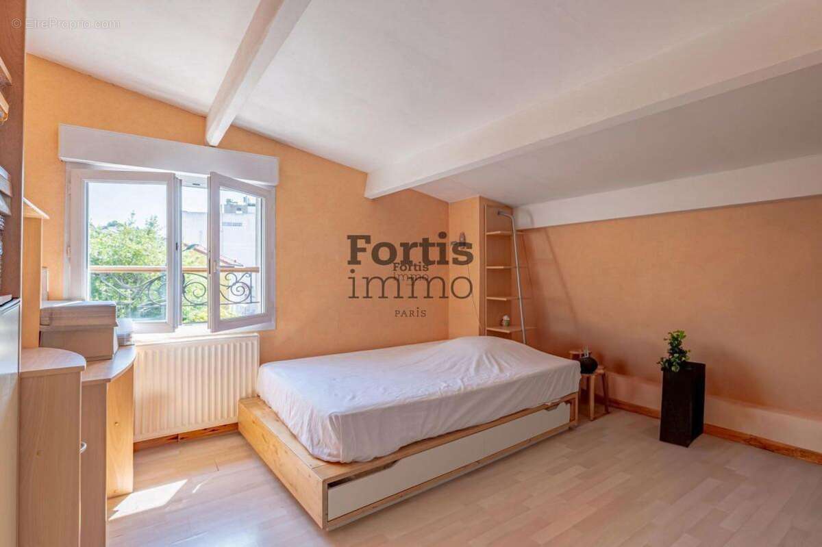 Maison à FONTENAY-SOUS-BOIS