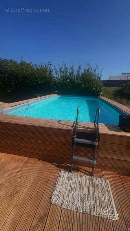 Maison à LA NEUVILLE-LES-DORENGT