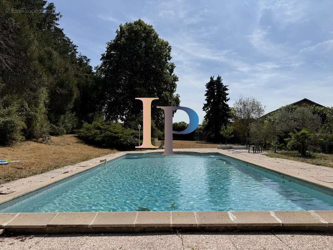 Ensemble immobilier de caractere - photo 33