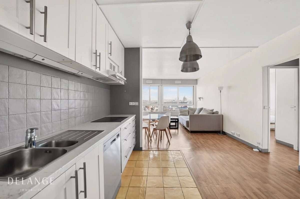 Appartement à PARIS-15E
