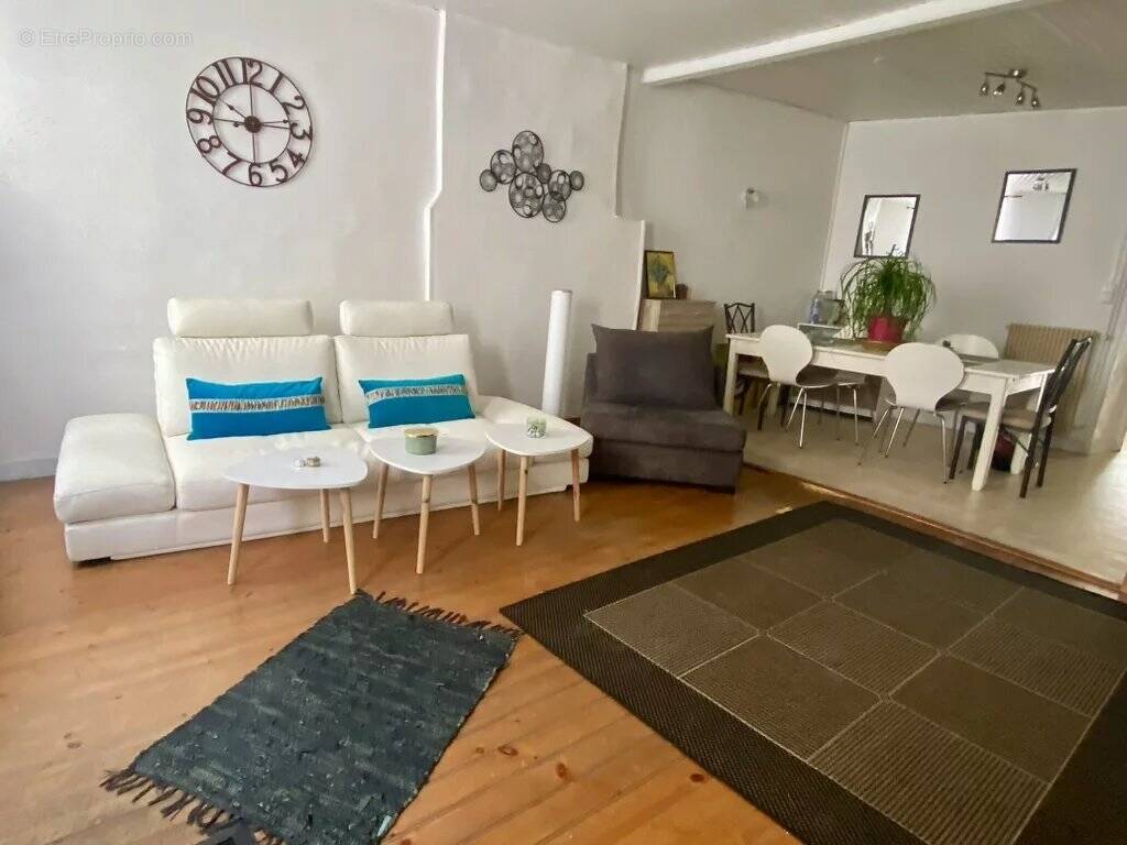 Appartement à SAINT-JEAN-D&#039;ANGELY