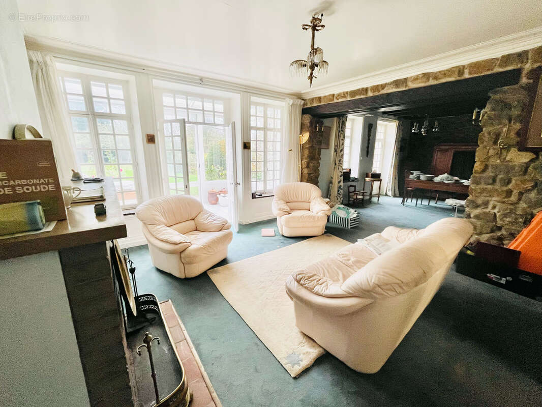 Maison à SAINT-MARTIN-BOULOGNE