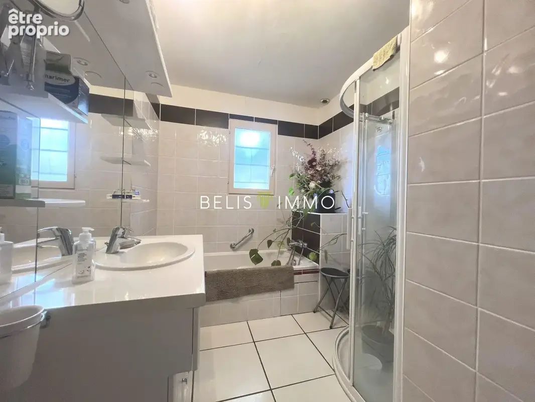 Maison 6 pièces 129 m² à vendre à Ballan-Mire (37510) - photo 8