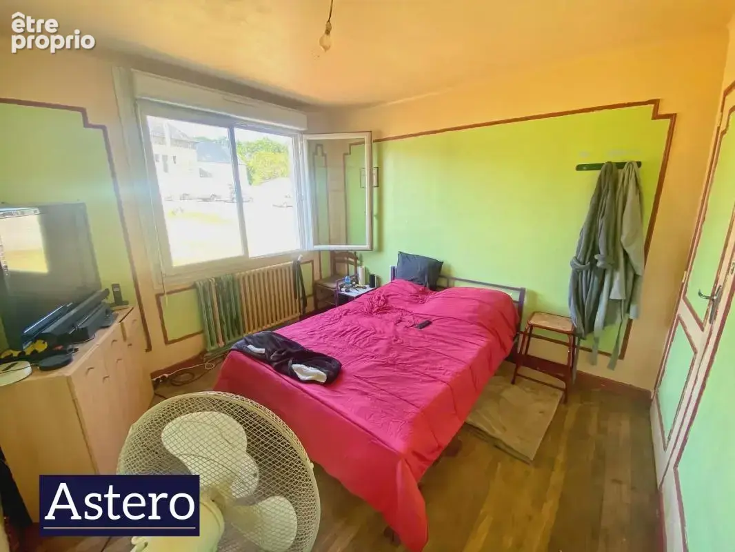 Maison familiale avec beau potentiel - Saint-Caradec - photo 5