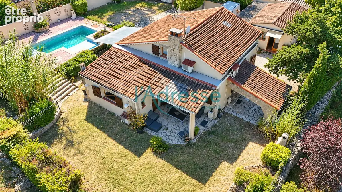 Villa individuelle 4 pièces de 114 m² + T2 indépendant de 31 m², piscine et vue sur Fayence - photo 1