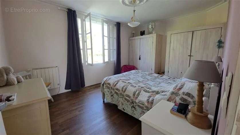 Maison à LA TRIMOUILLE