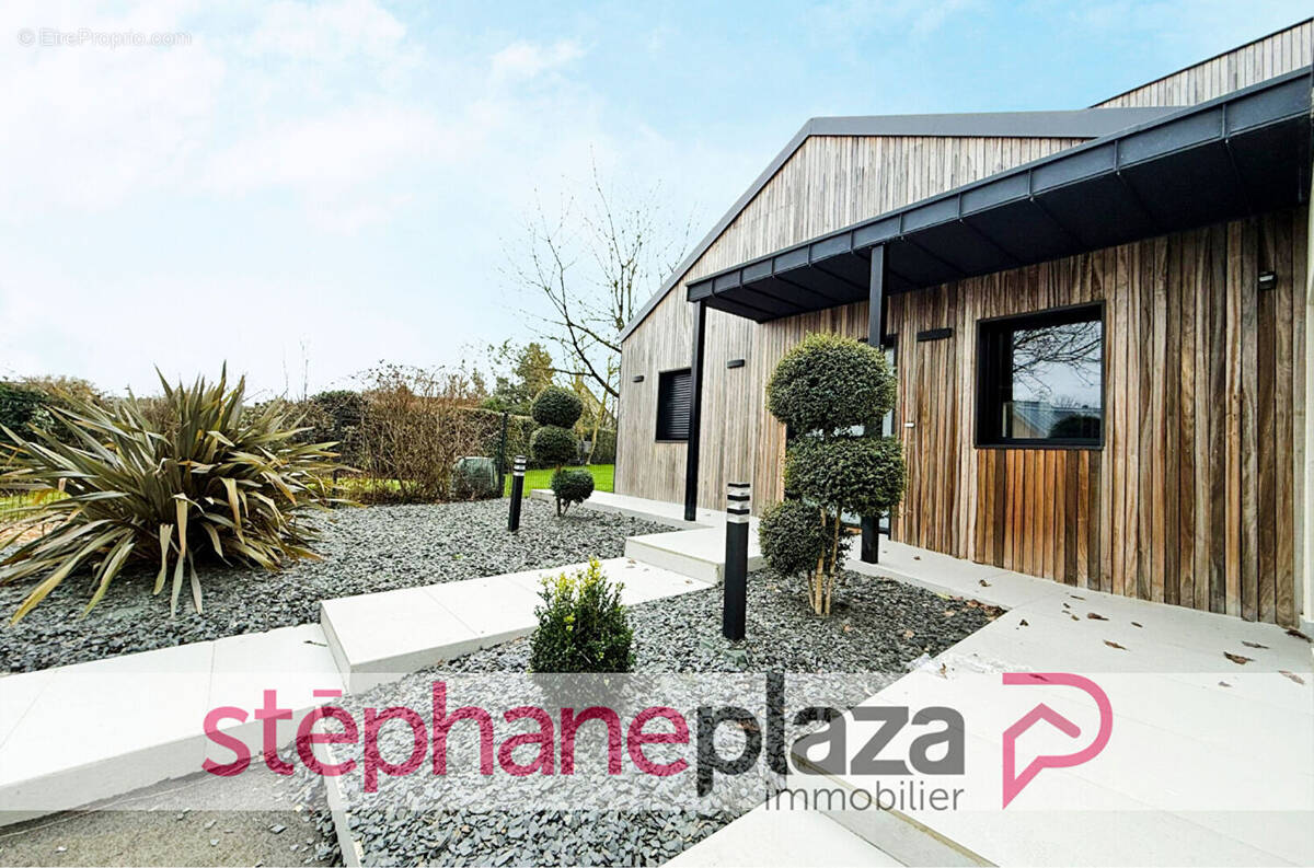 Maison à VERN-SUR-SEICHE