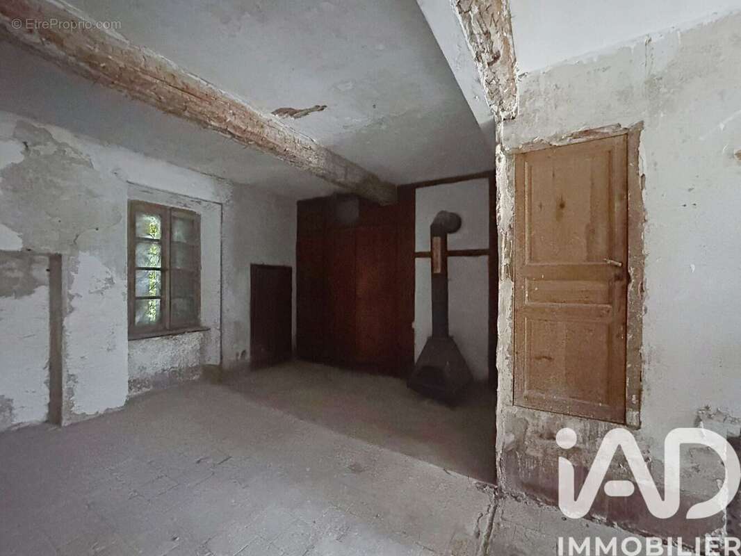 Maison 240 m² à Ribaute  - photo 7